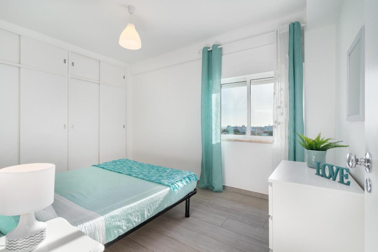 Apartamento Cor Do Mar - Sunny, Clean And Spacious Apartment With Sea View, In Alvor - Very Close Walking Distance To The Beach And Alvor Village Ngoại thất bức ảnh