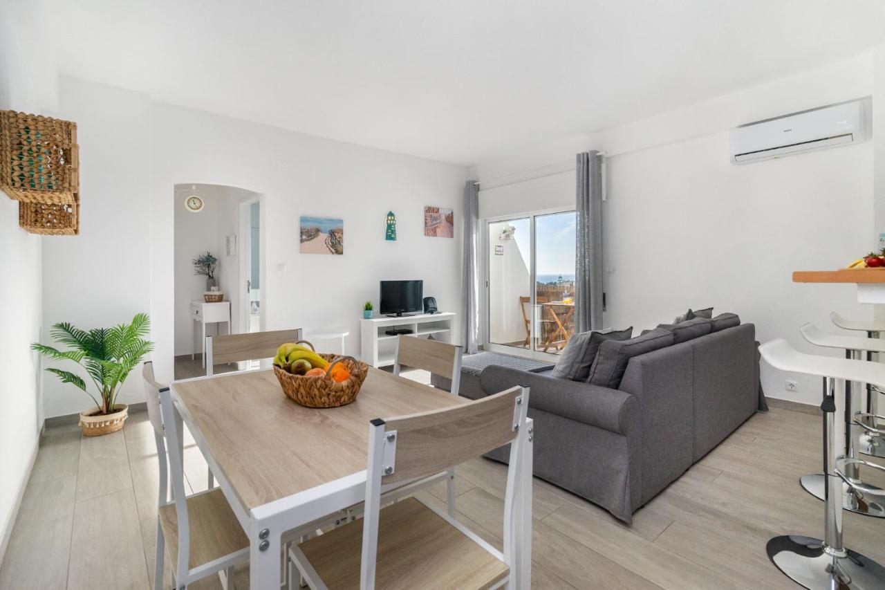 Apartamento Cor Do Mar - Sunny, Clean And Spacious Apartment With Sea View, In Alvor - Very Close Walking Distance To The Beach And Alvor Village Ngoại thất bức ảnh