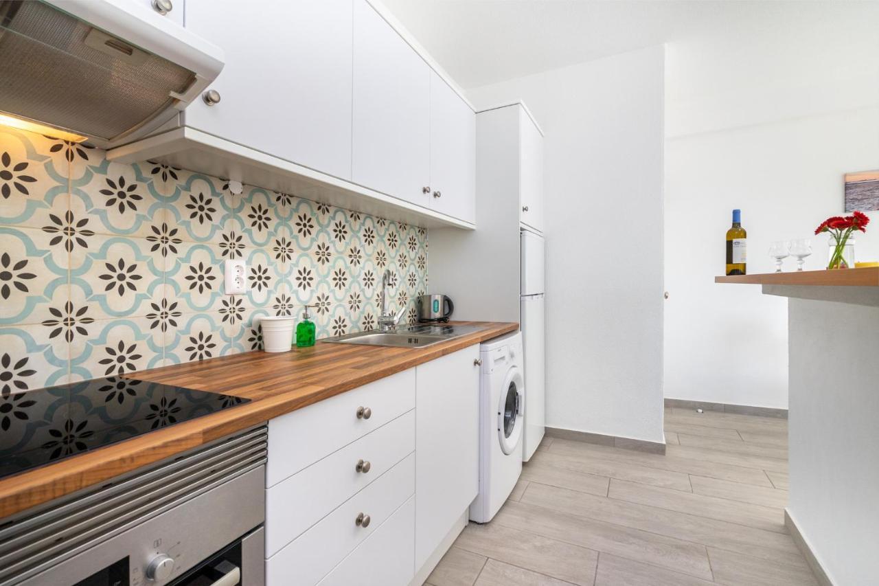Apartamento Cor Do Mar - Sunny, Clean And Spacious Apartment With Sea View, In Alvor - Very Close Walking Distance To The Beach And Alvor Village Ngoại thất bức ảnh